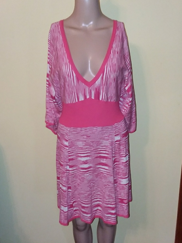 BCBGMAXAZRIA Dress size Medium - Picture 2 of 7